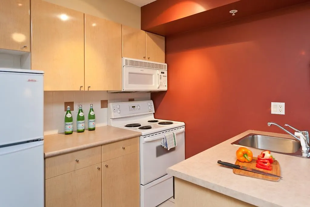 Lord Stanley Suites On The Park Ванкувер Апарт-отель