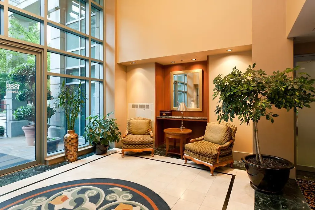 Lord Stanley Suites On The Park Ванкувер Канада