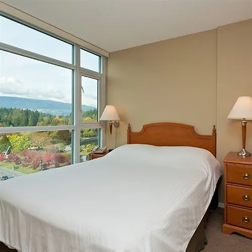 Апарт-отель Lord Stanley Suites On The Park Ванкувер