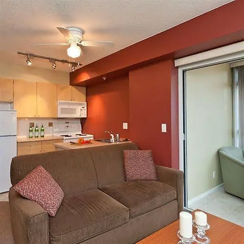 Апарт-отель Lord Stanley Suites On The Park Ванкувер