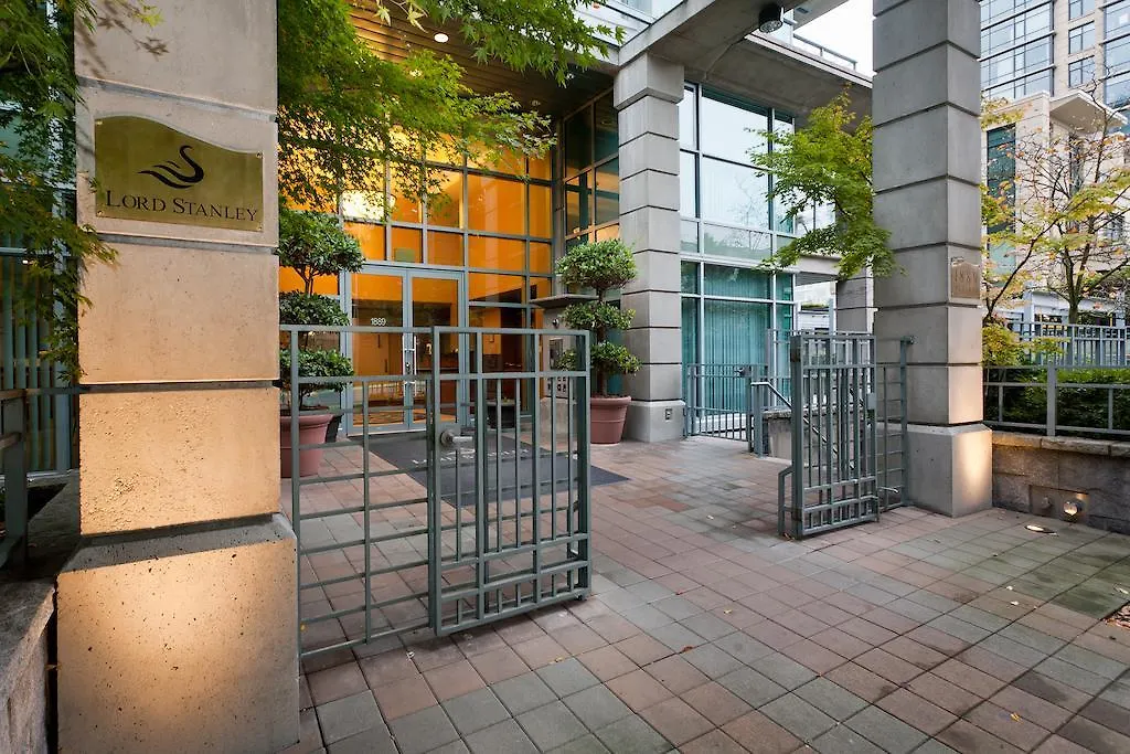 Lord Stanley Suites On The Park Ванкувер Апарт-отель