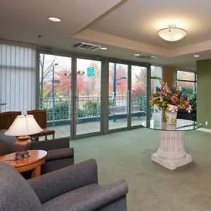 Апарт-отель Lord Stanley Suites On The Park Ванкувер
